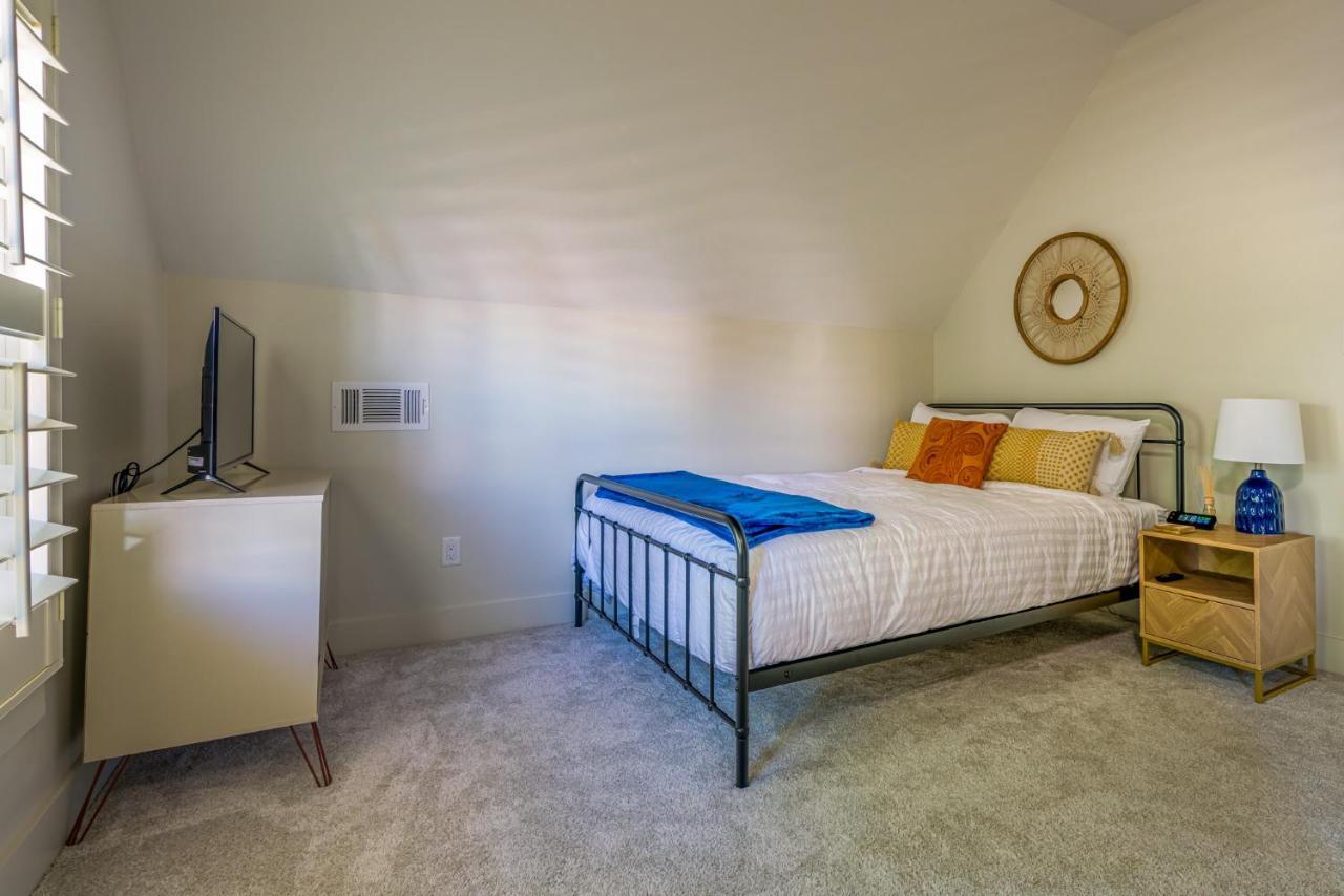 Brand New 3Br Home In Midtown, Memphis W/ Parking エクステリア 写真